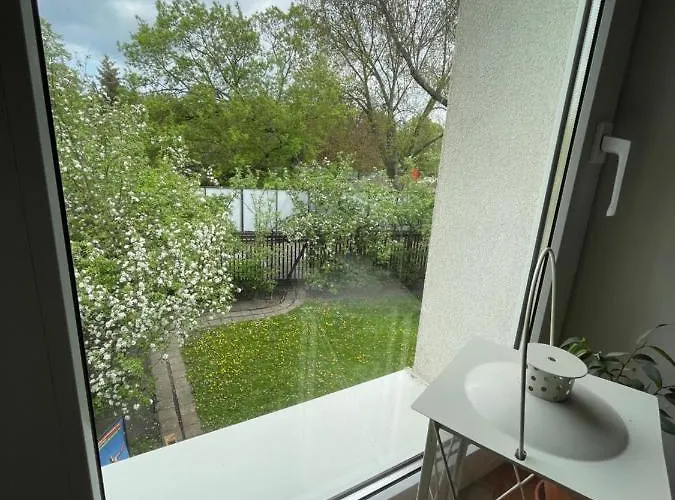 Polská 12 *